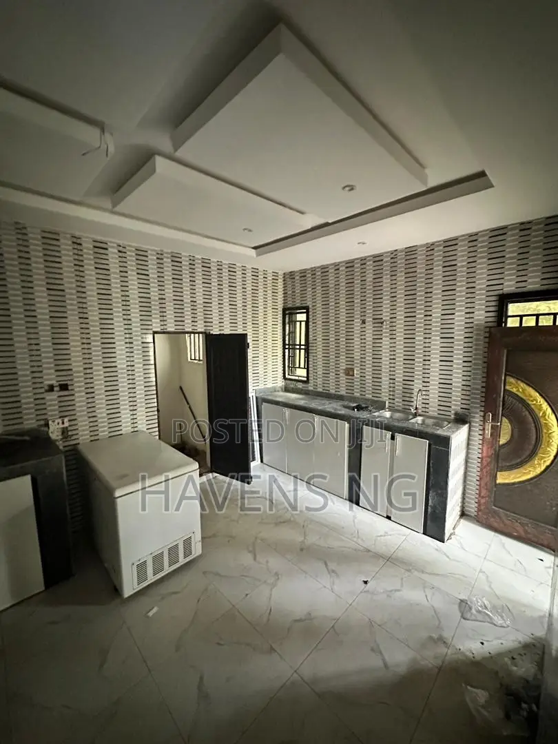 5bdrm Duplex in Obio-Akpor for sale in Obio-Akpor
