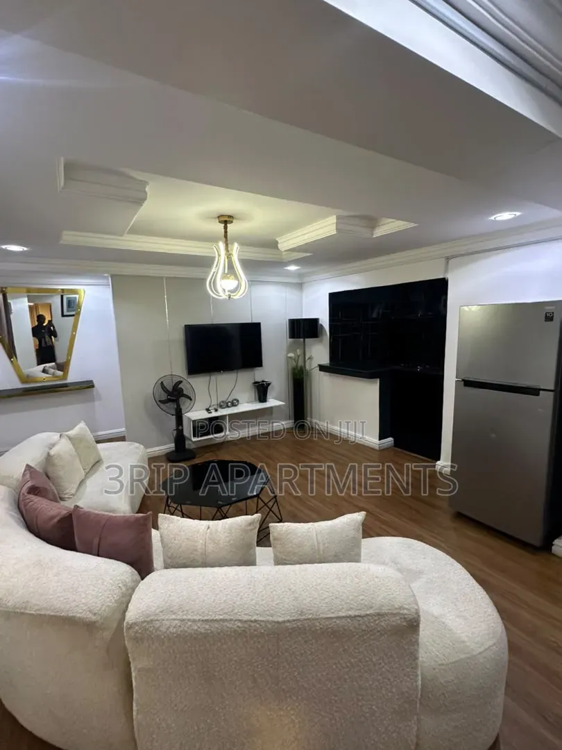 2 Bedroom Apartment Wuse 2 in Zone 2 / Wuse