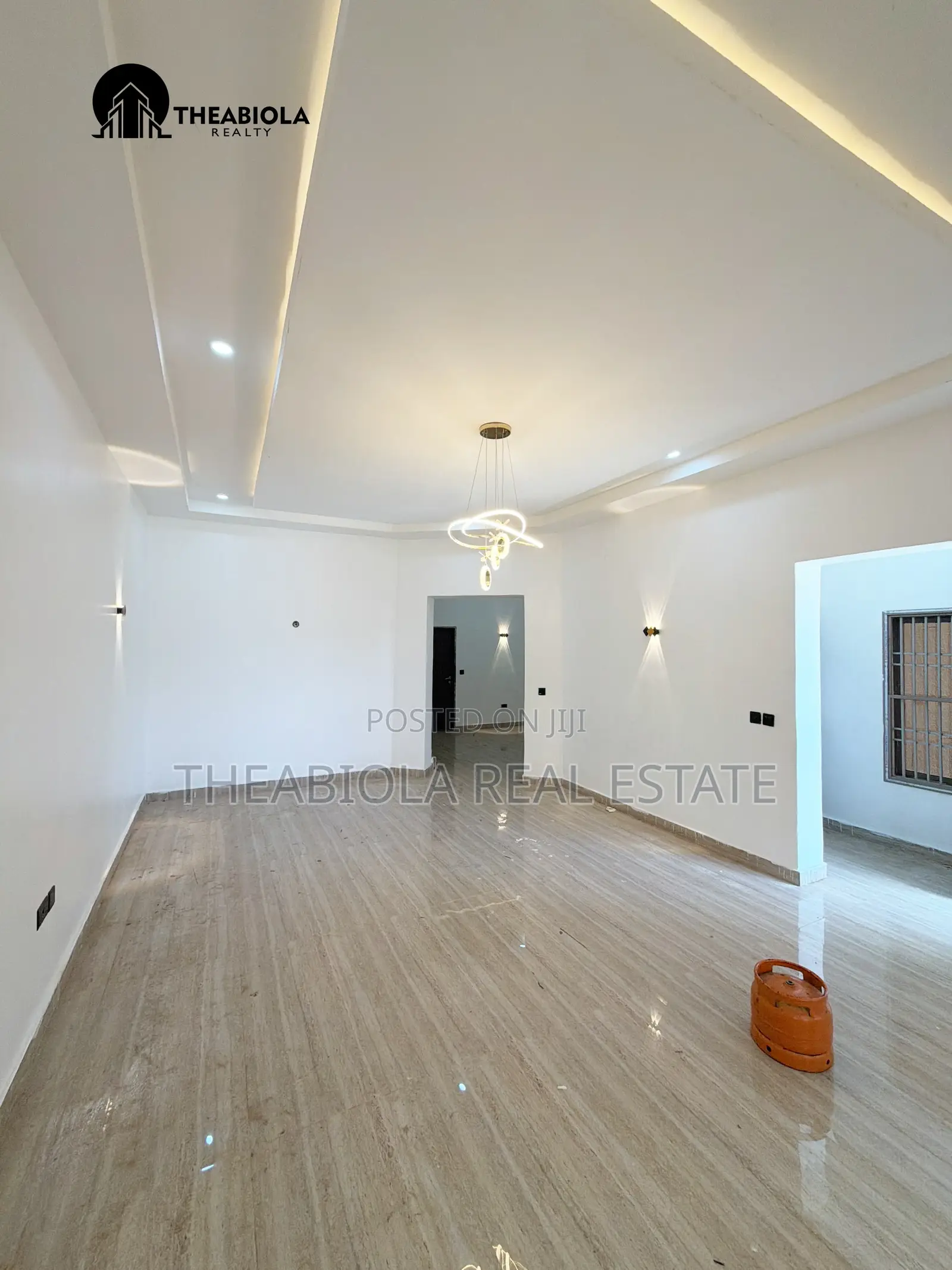 4bdrm Townhouse/Terrace in Lifecamp, Abuja for sale in Life Camp