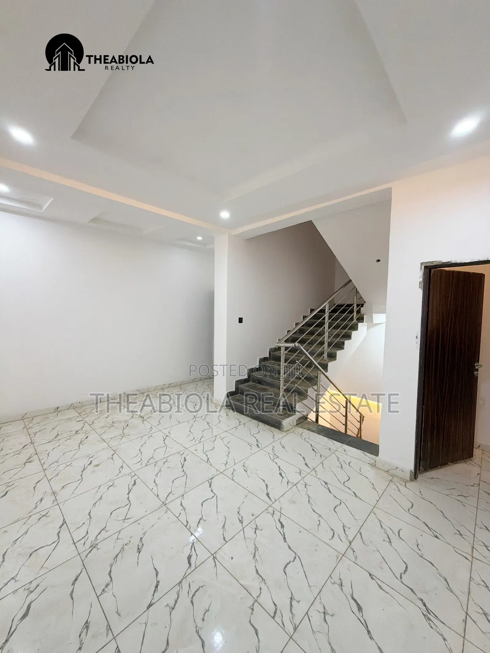 4bdrm Townhouse/Terrace in Lifecamp, Abuja for sale in Life Camp