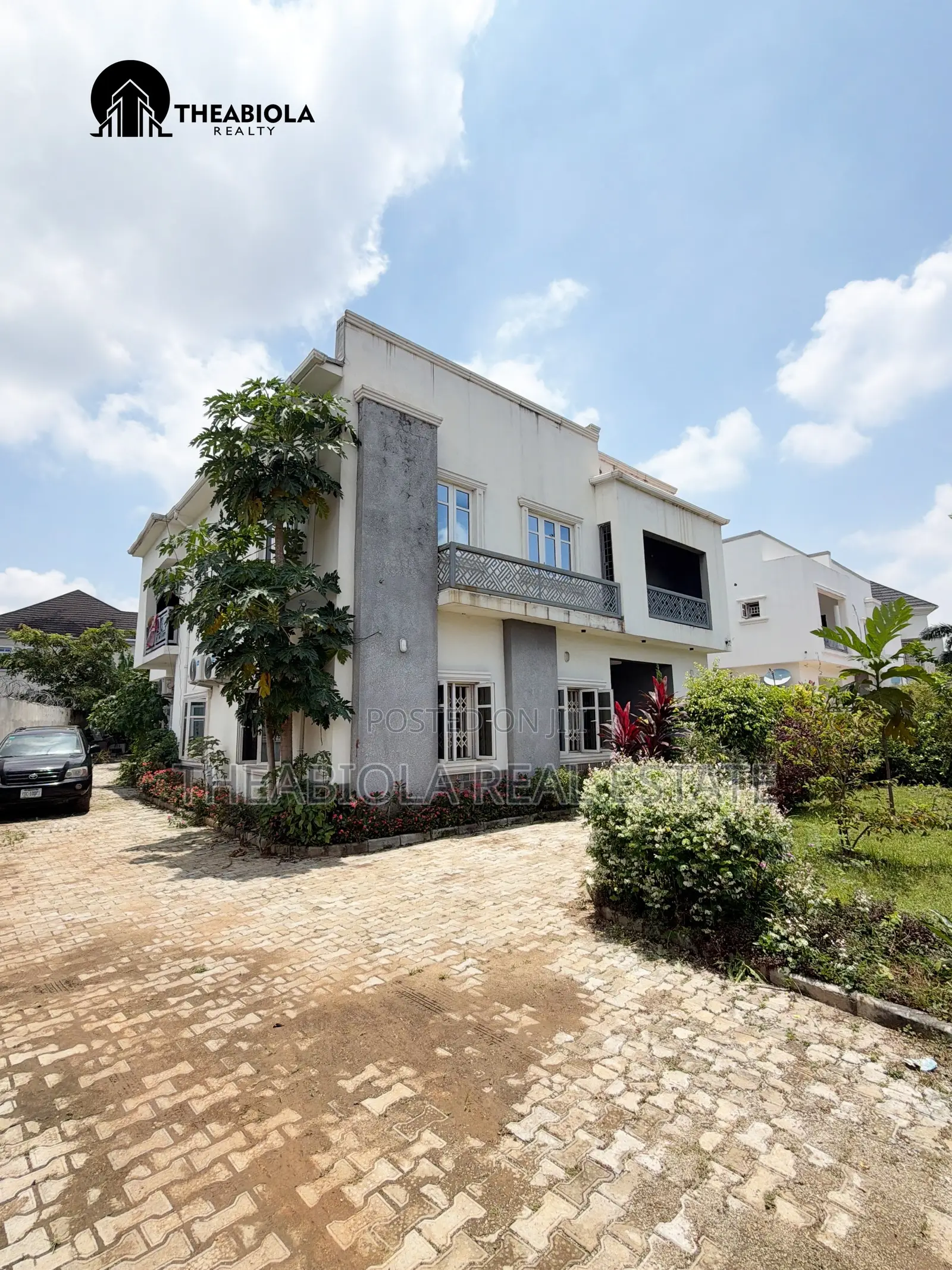 Furnished 4bdrm Duplex in Lifecamp, Abuja for sale in Life Camp
