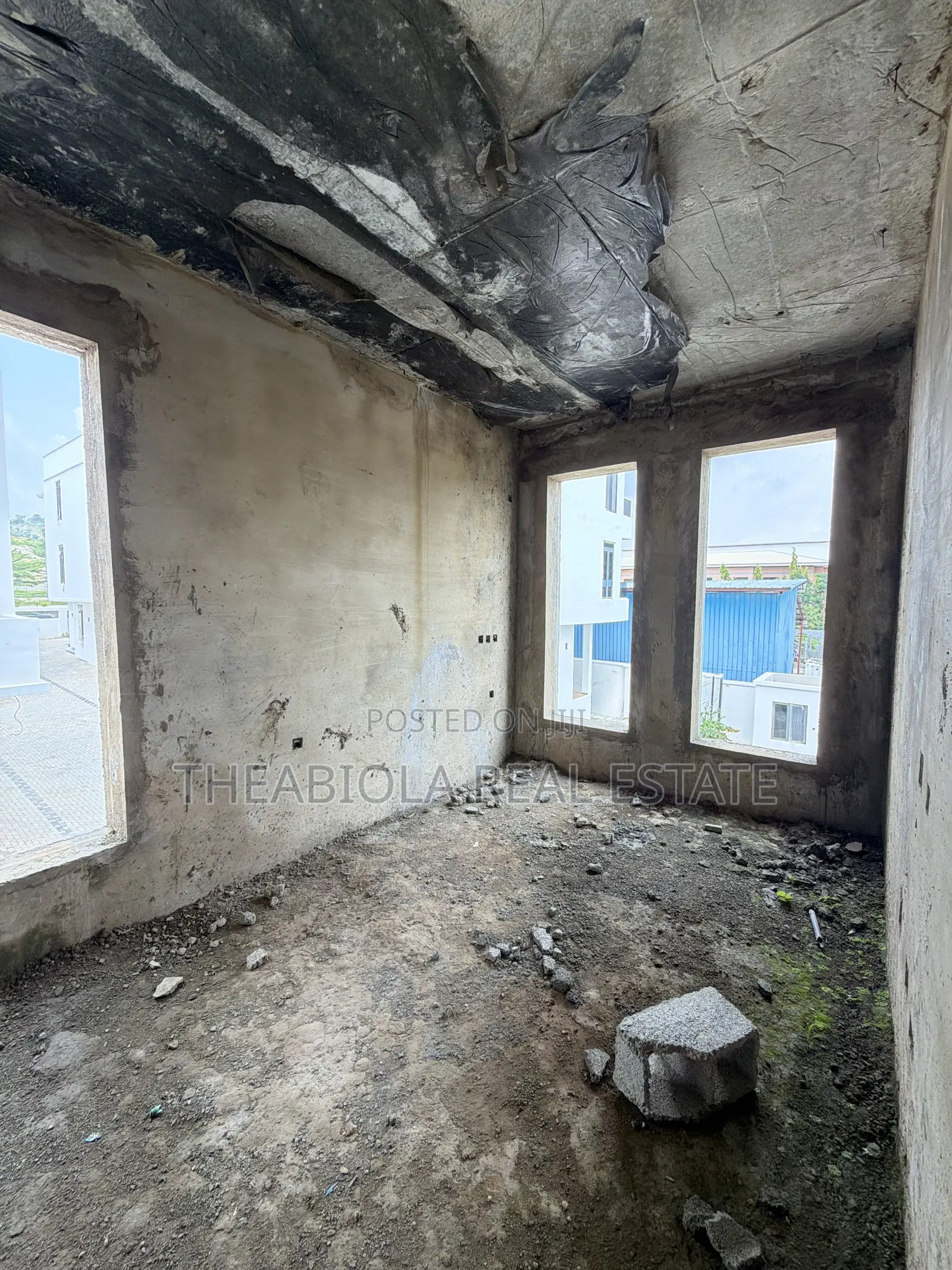 5bdrm Duplex in Lifecamp, Abuja for sale in Life Camp