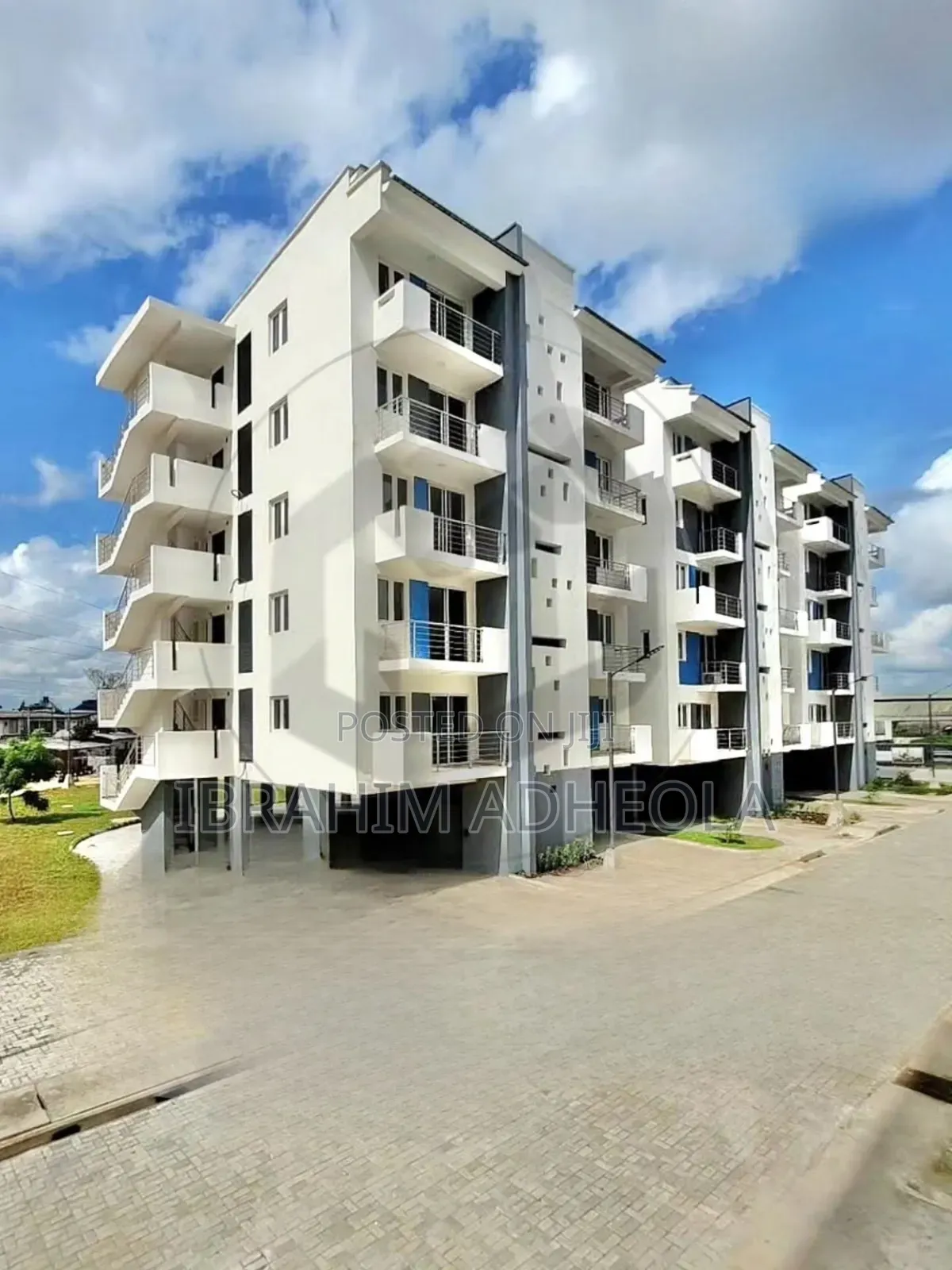 4bdrm Maisonette in Ilupeju Estate for sale in Ilupeju Industrial Estate