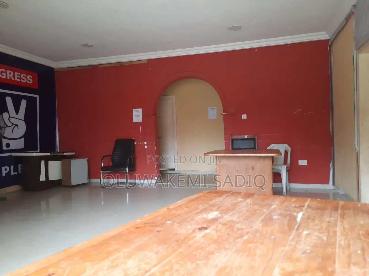 10 Rooms Detached Bungalow in Ikeja GRA