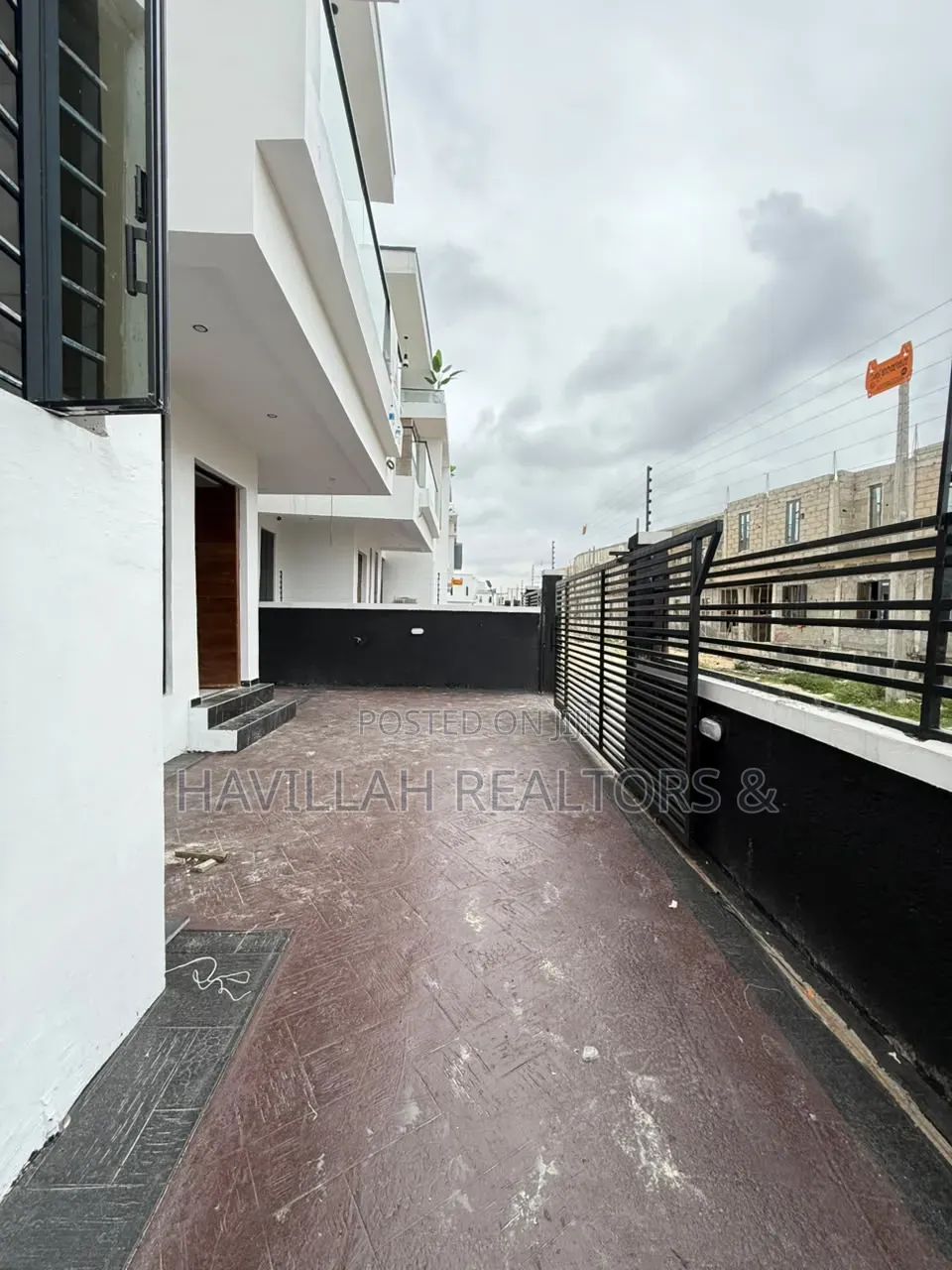 4bdrm Duplex in Sangotedo for sale in Sangotedo