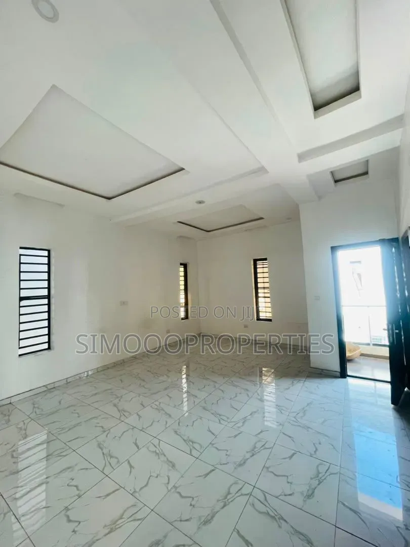 4bdrm Duplex in Ikota Gra for rent in Ikota