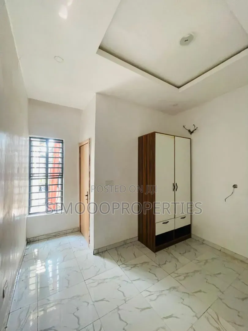 4bdrm Duplex in Ikota Gra for rent in Ikota