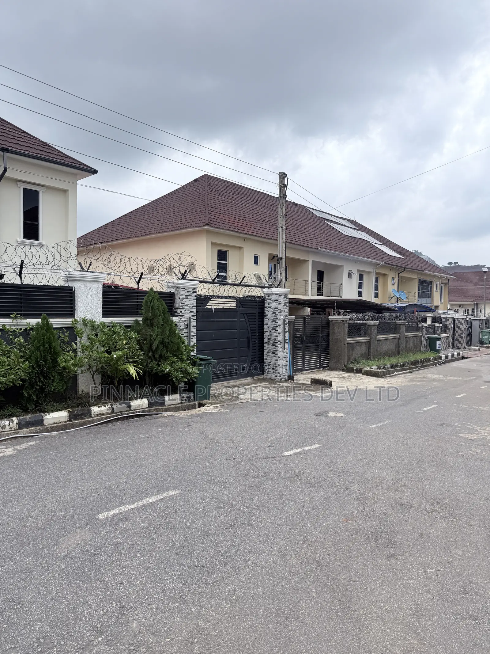 4bdrm Townhouse/Terrace in Admiralty Estate for sale in Asokoro