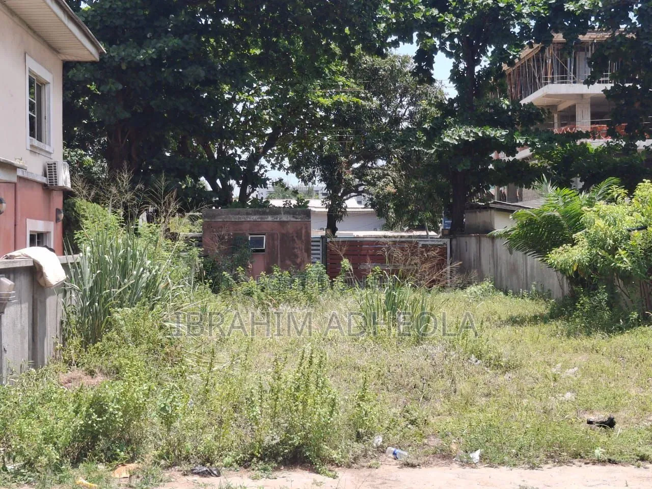 2084sqm of Premium Land Located in a Highly Securewith Structure on It in Ademola Adetokunbo