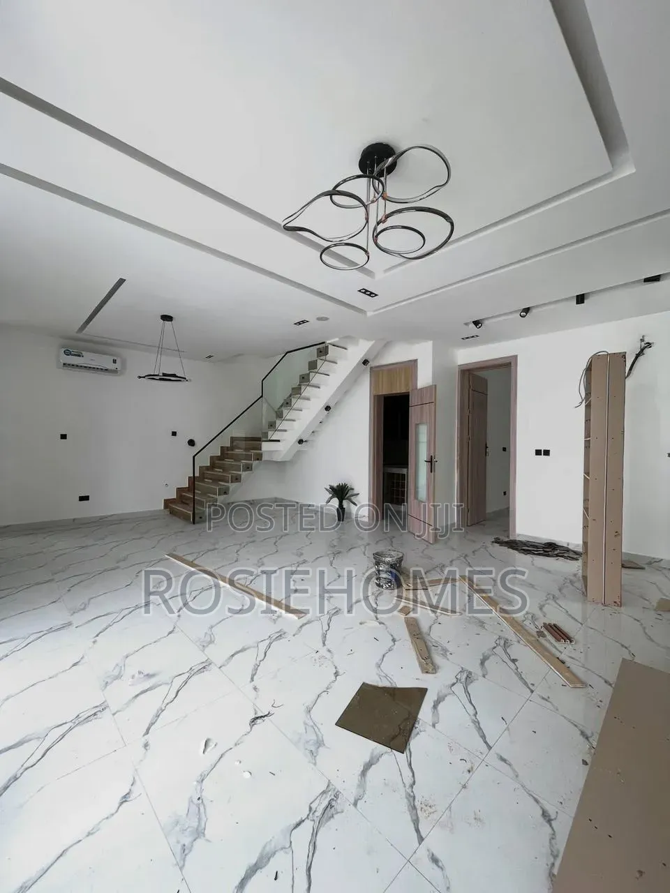5bdrm Duplex in Chevron, Lekki Phase 1 for rent in Lekki Phase 1