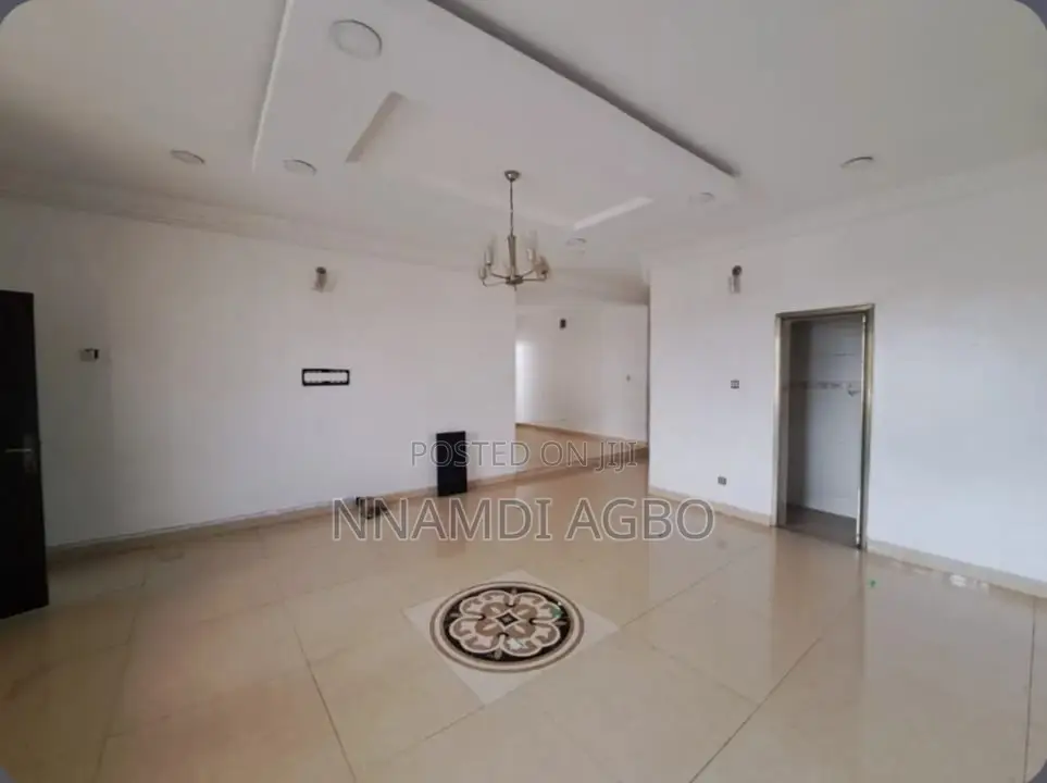 3bdrm Apartment in Lekki Phase 1 for rent in Lekki Phase 1
