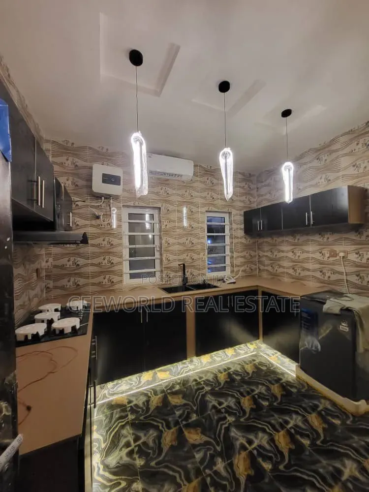 4bdrm Bungalow in Eleta Estate Elebu, Akala Express for rent in Akala Express