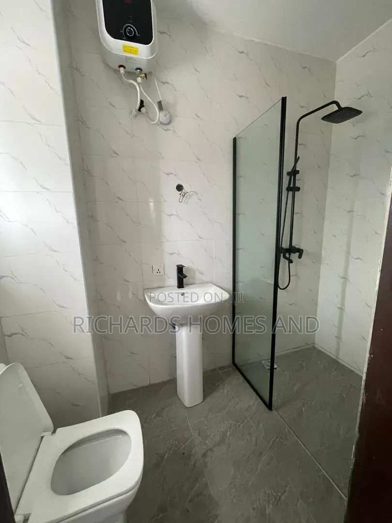 3bdrm Apartment in Lekki Phase 1 for rent in Lekki Phase 1