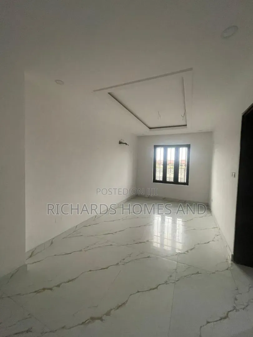 3bdrm Apartment in Lekki Phase 1 for rent in Lekki Phase 1