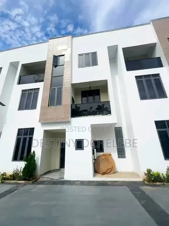 4bdrm Duplex in Garki for sale in Garki