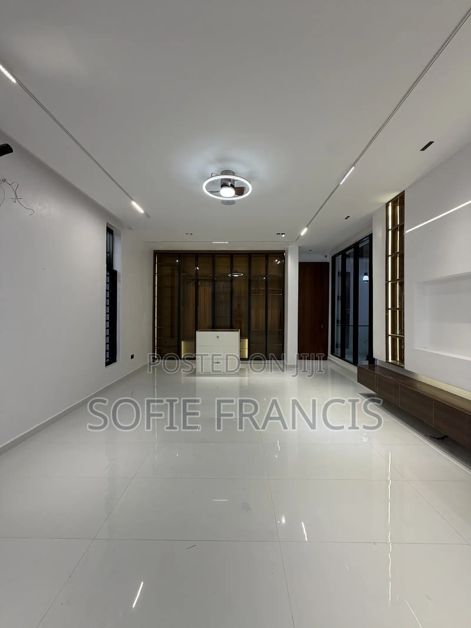 5bdrm Duplex in Vgc for sale in VGC / Ajah
