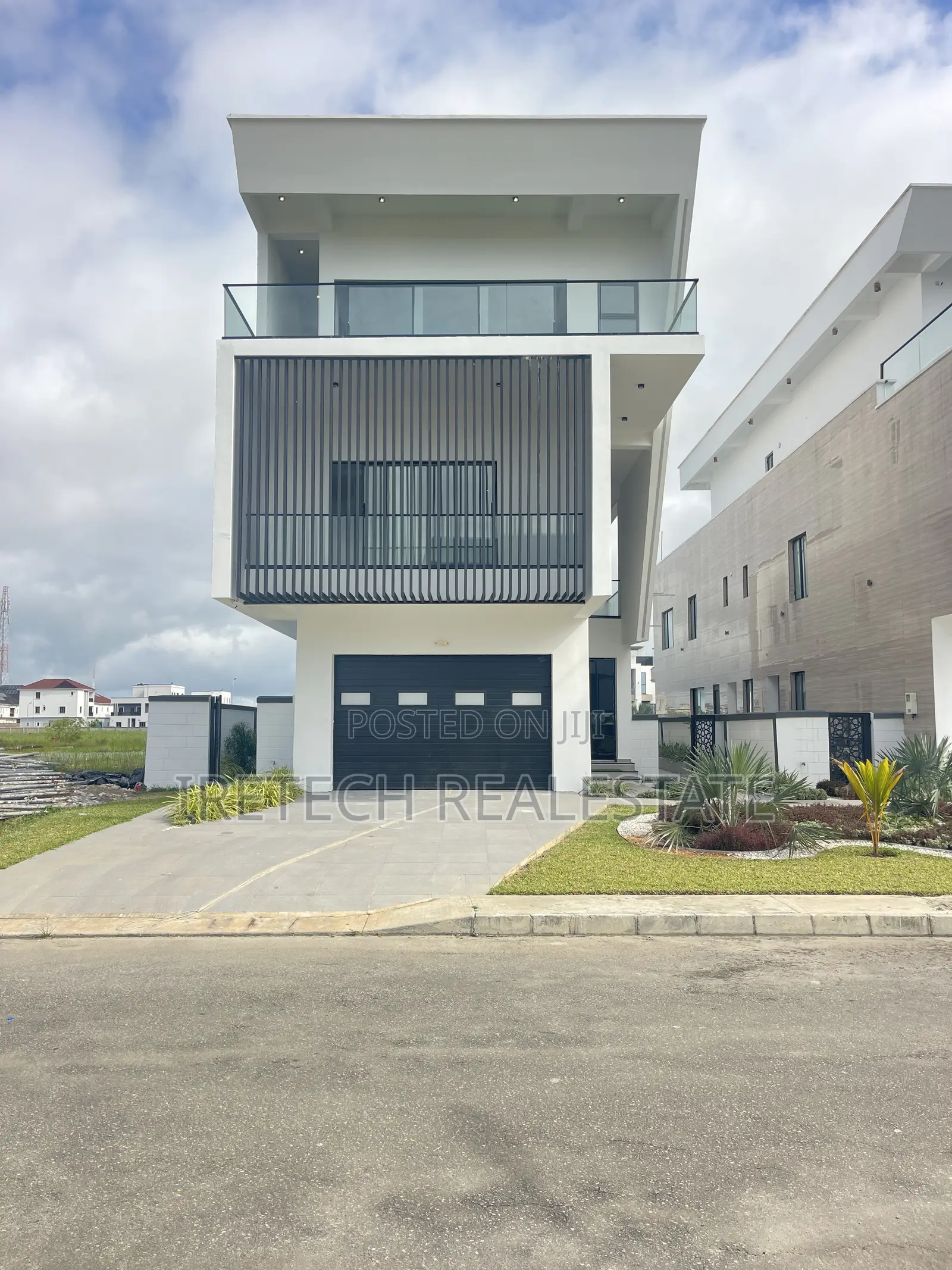 5bdrm Duplex in Vgc Environments, Ikota for sale in Ikota