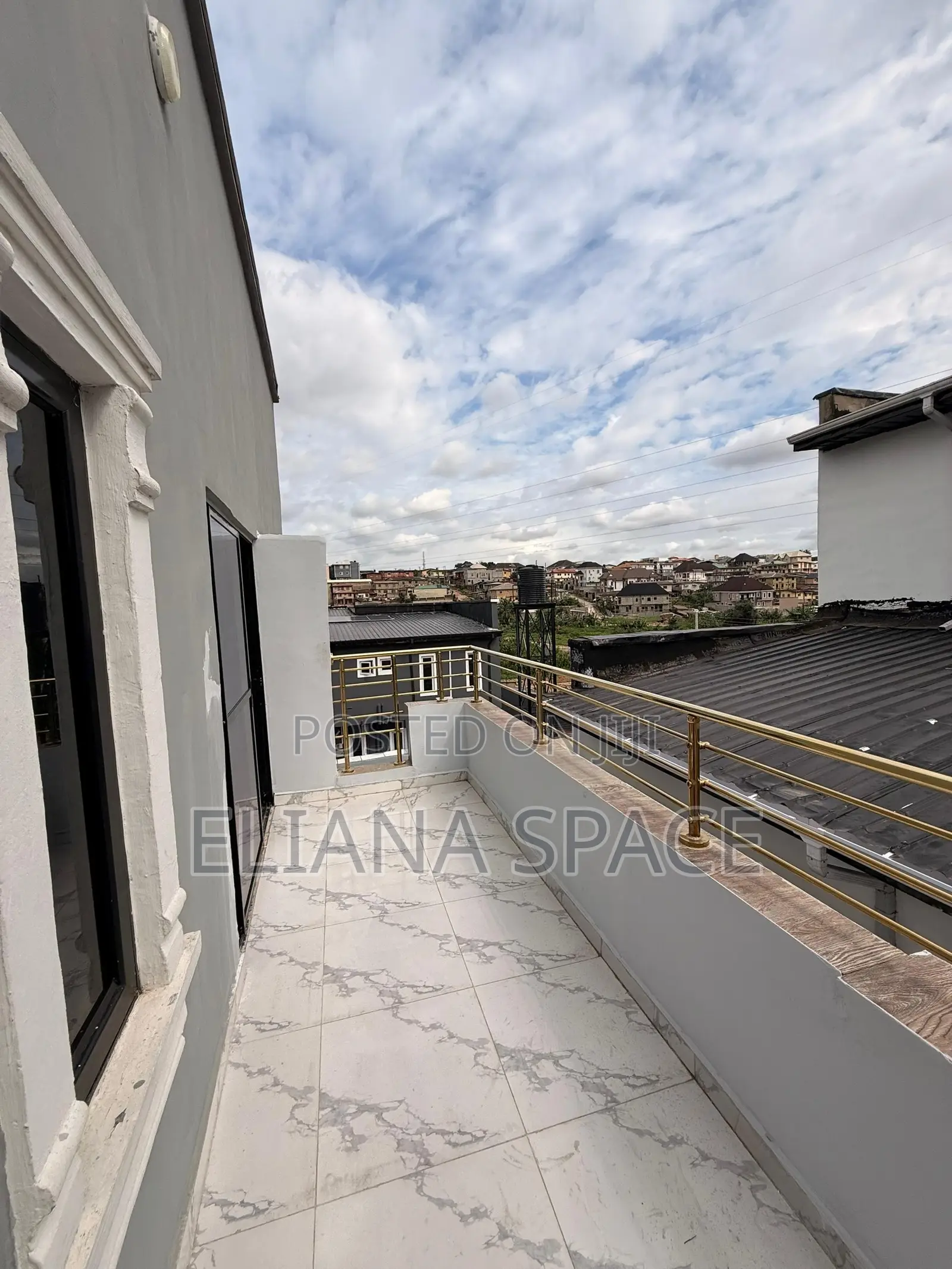 5bdrm Duplex in Ogba for sale in Ogba