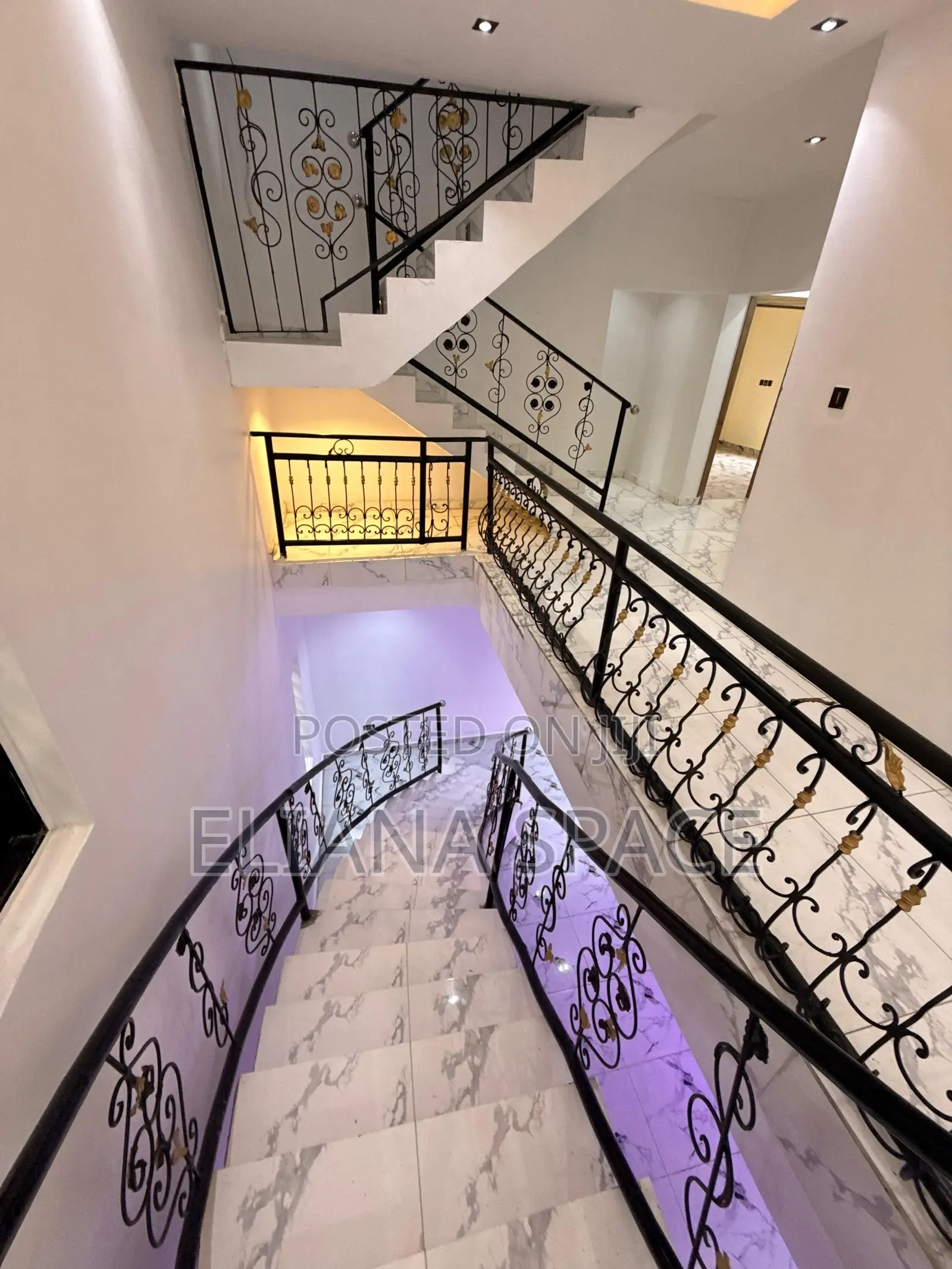 5bdrm Duplex in Ogba for sale in Ogba