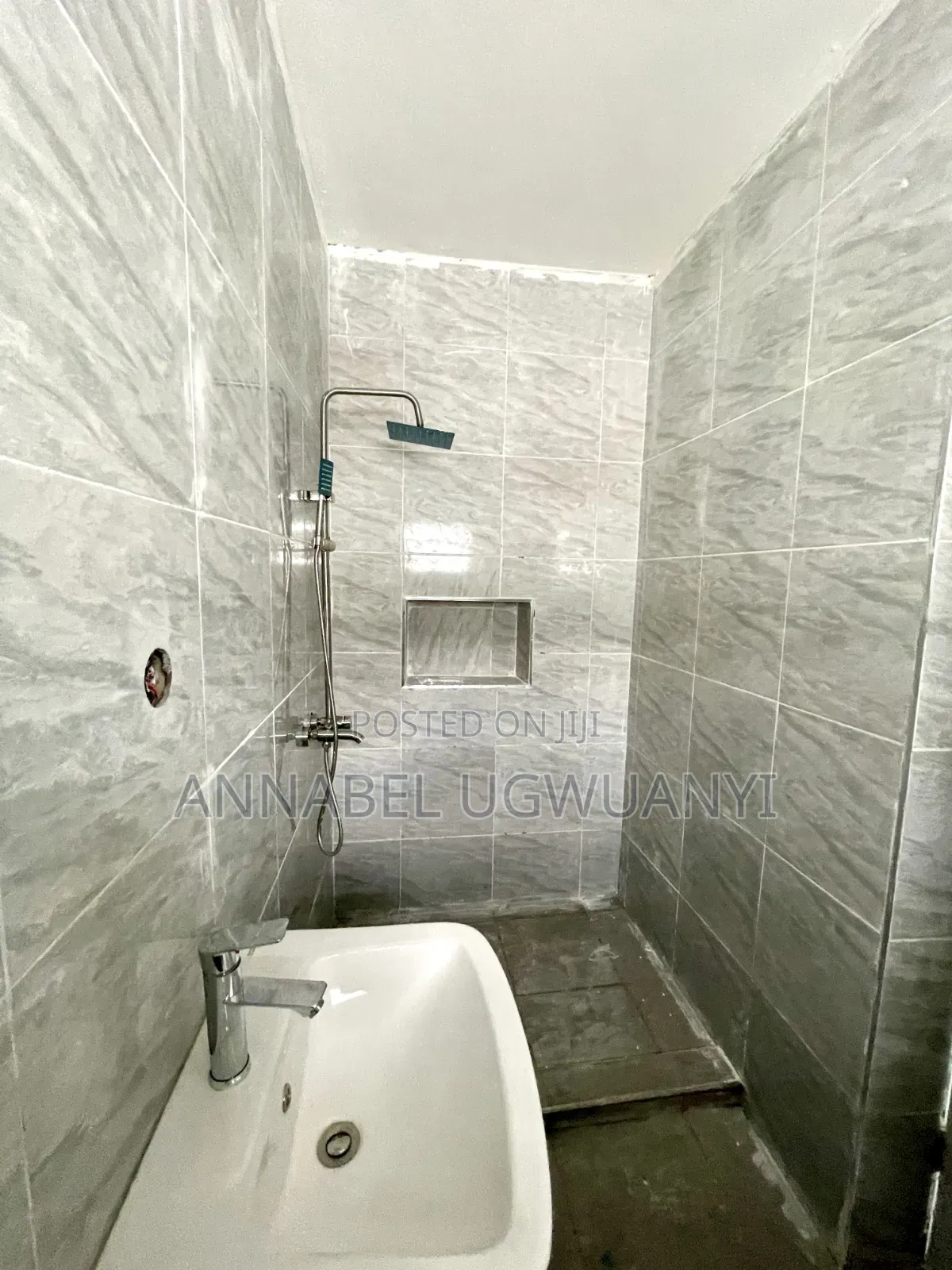 3bdrm Block of Flats in Royal Plain Estate, Apo District for sale in Apo District