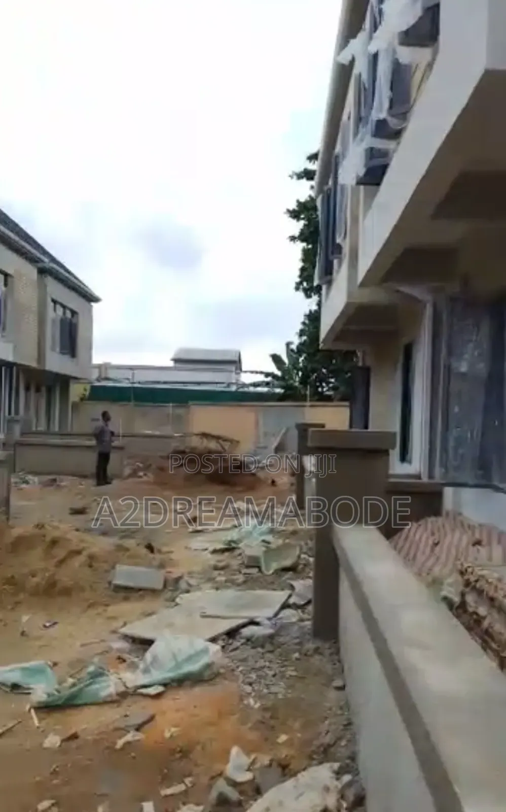 4bdrm Duplex in Surulere, Eric Moore for sale in Eric Moore