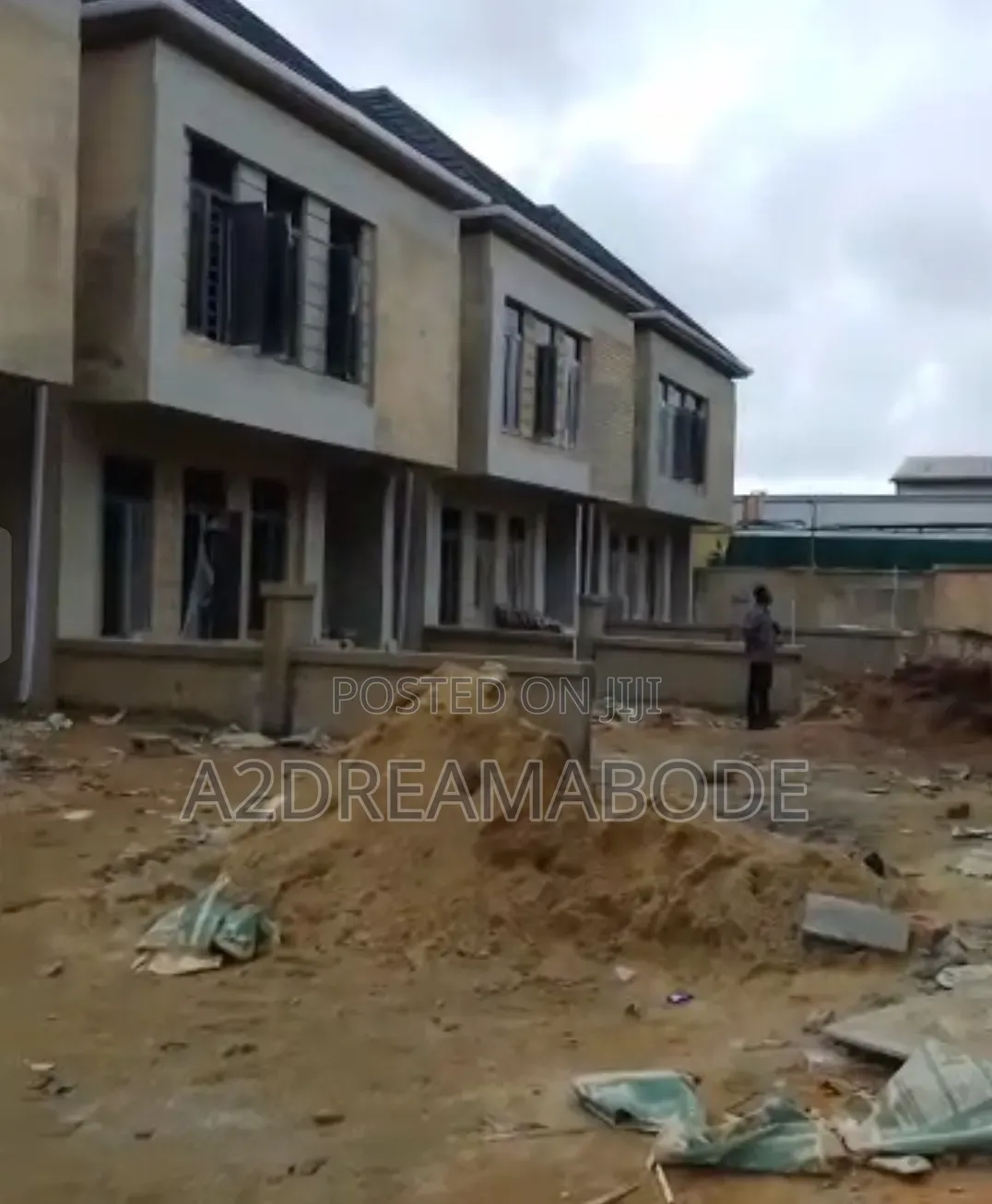 4bdrm Duplex in Surulere, Eric Moore for sale in Eric Moore