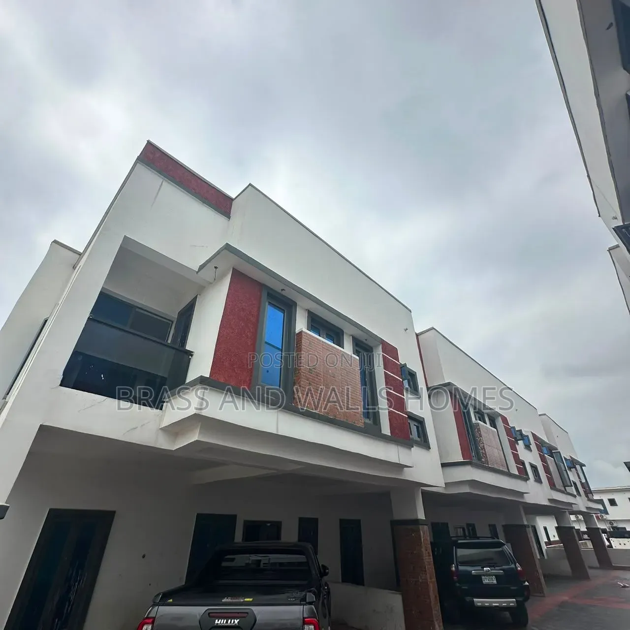 Furnished 4bdrm Townhouse/Terrace in Chevron for sale in Chevron
