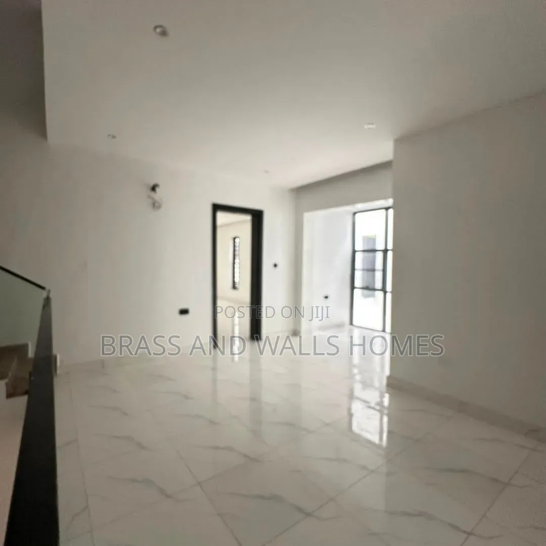 Furnished 4bdrm Duplex in Sangotedo for sale in Sangotedo