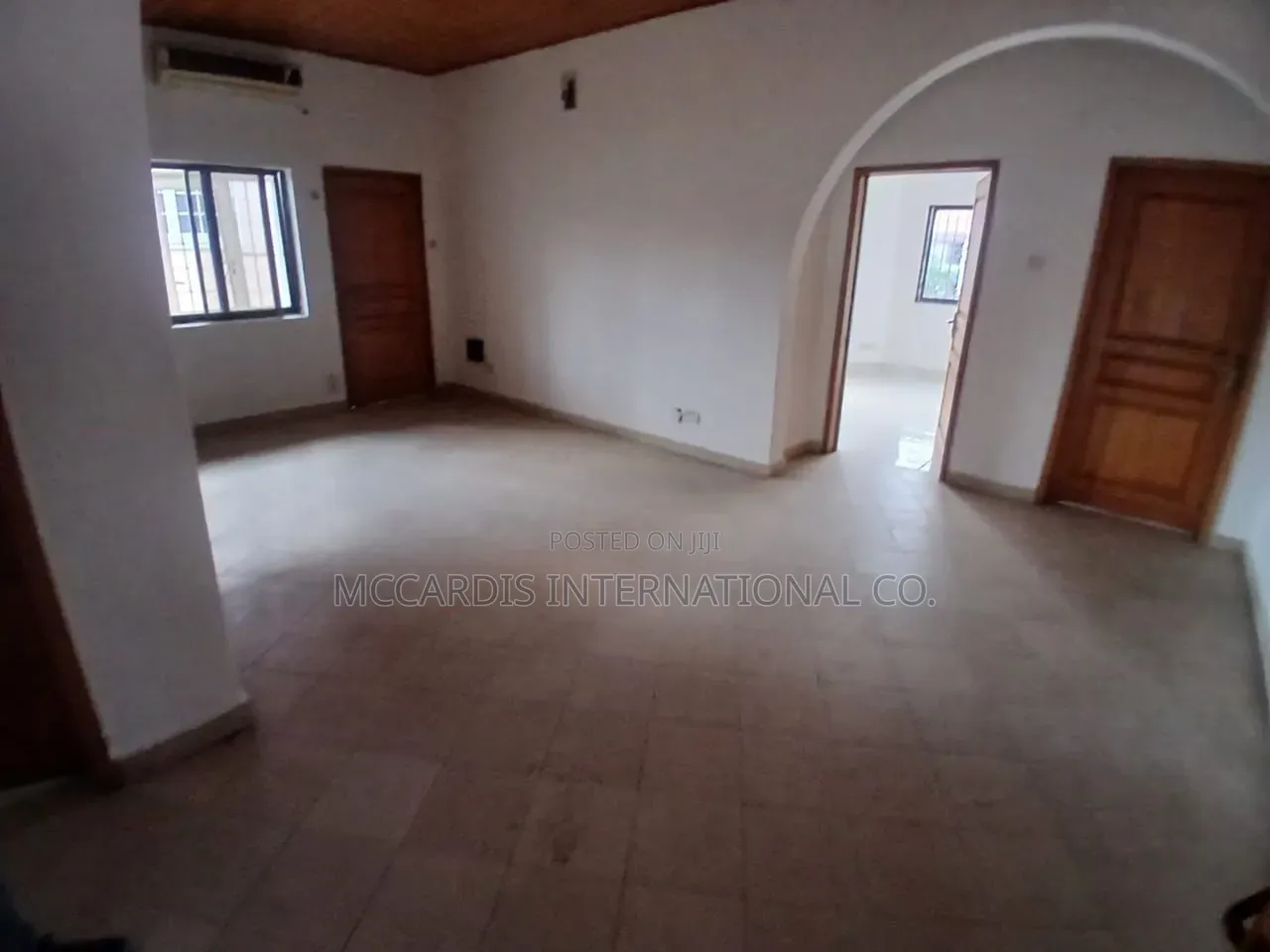 10bdrm Mansion in Off Wole Olateju, for sale in Lekki Phase 1
