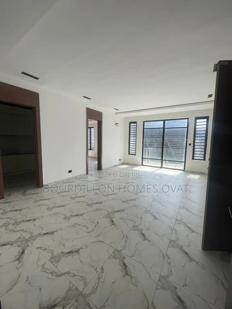 2bdrm Apartment in Orchid Lekki Lagos for sale in Lekki Expressway