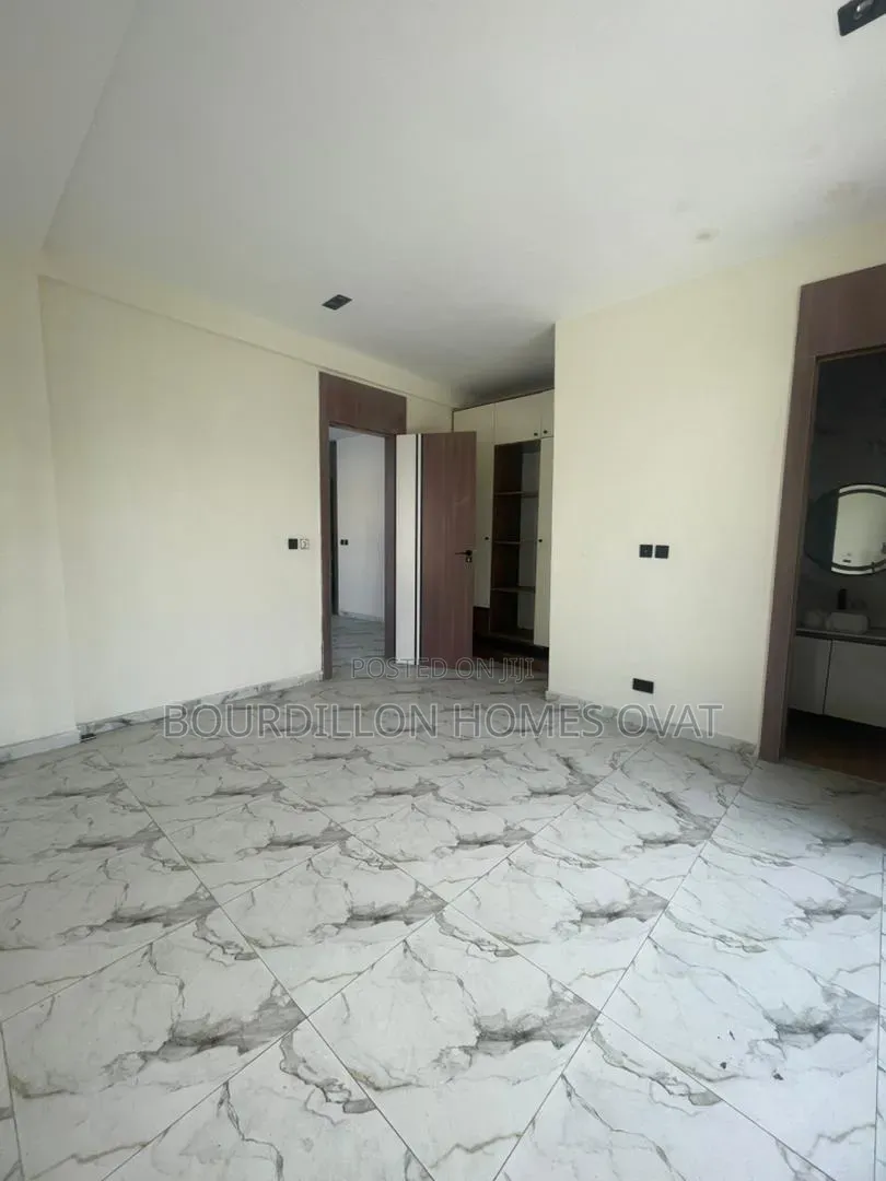 2bdrm Apartment in Orchid Lekki Lagos for sale in Lekki Expressway