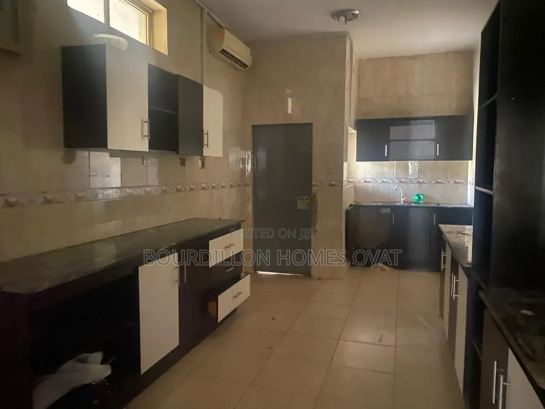 4bdrm Duplex in Vgc Lekki Lagos for rent in VGC / Ajah