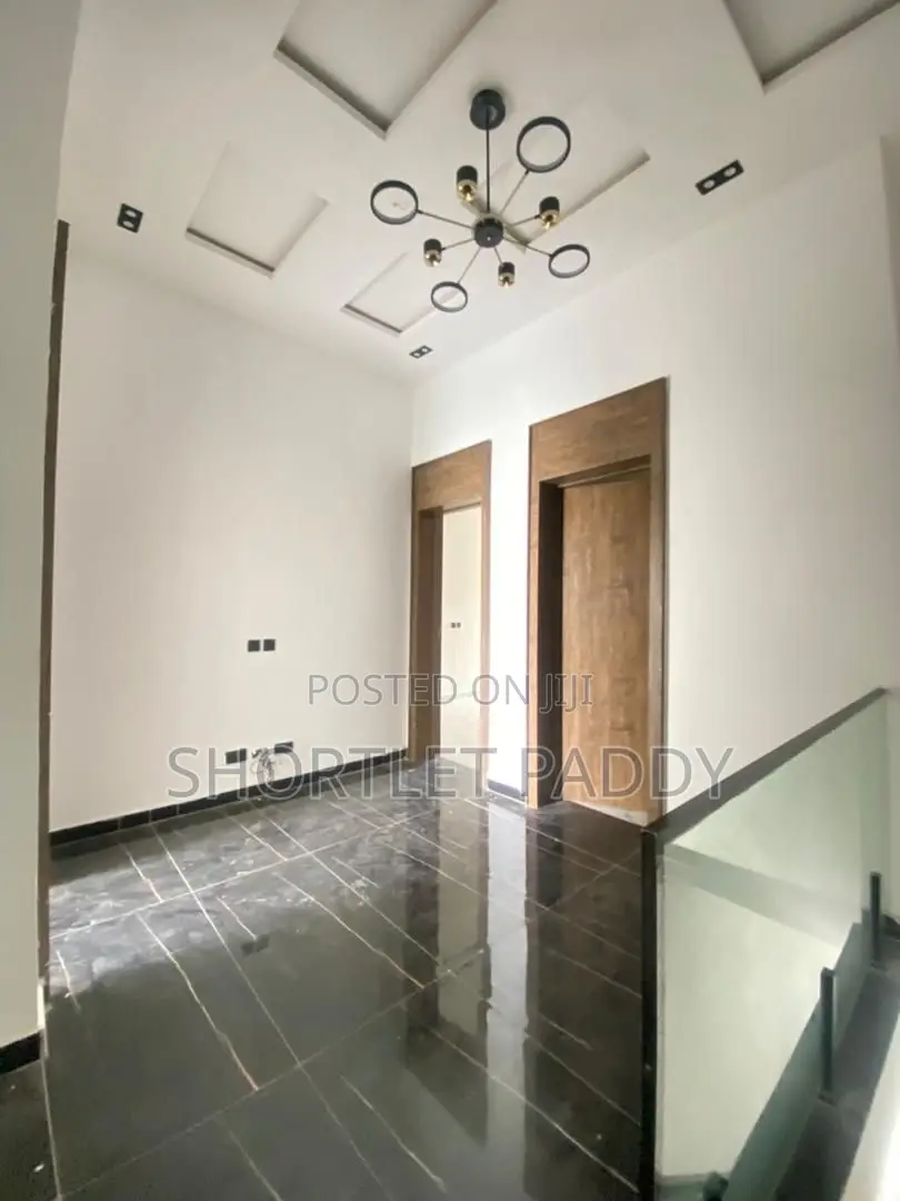 3bdrm Duplex in Ikota, Lekki for sale in Lekki