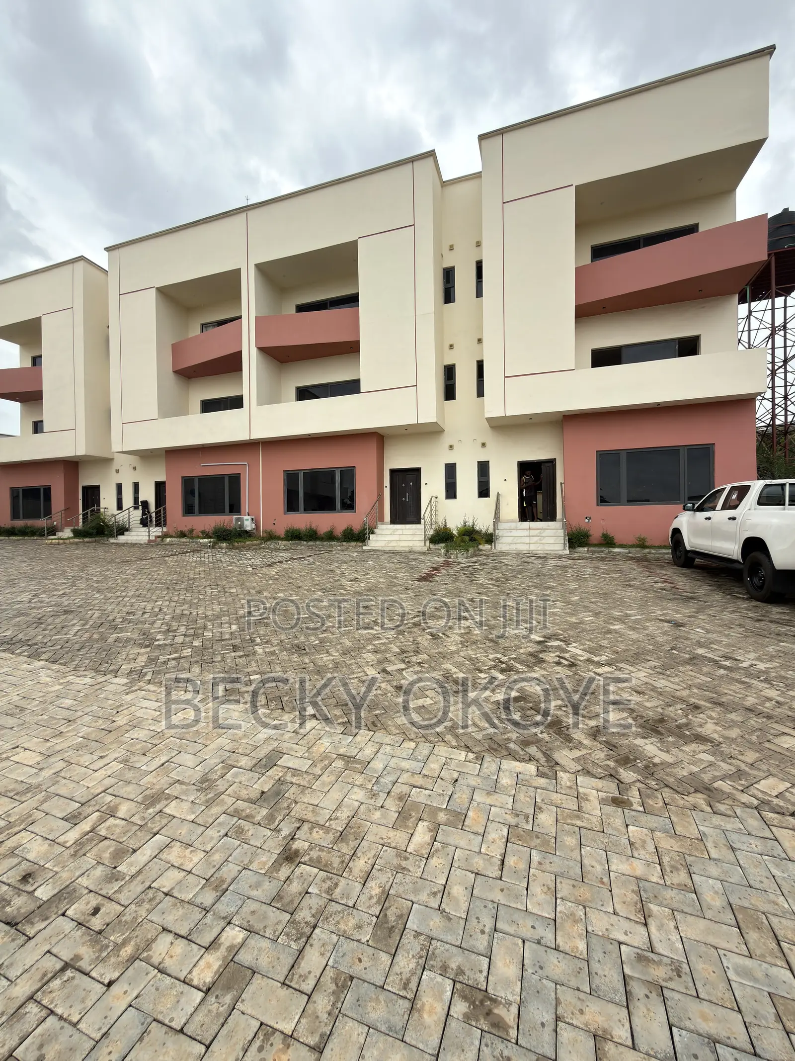 4bdrm Duplex in Durumi for sale in Durumi