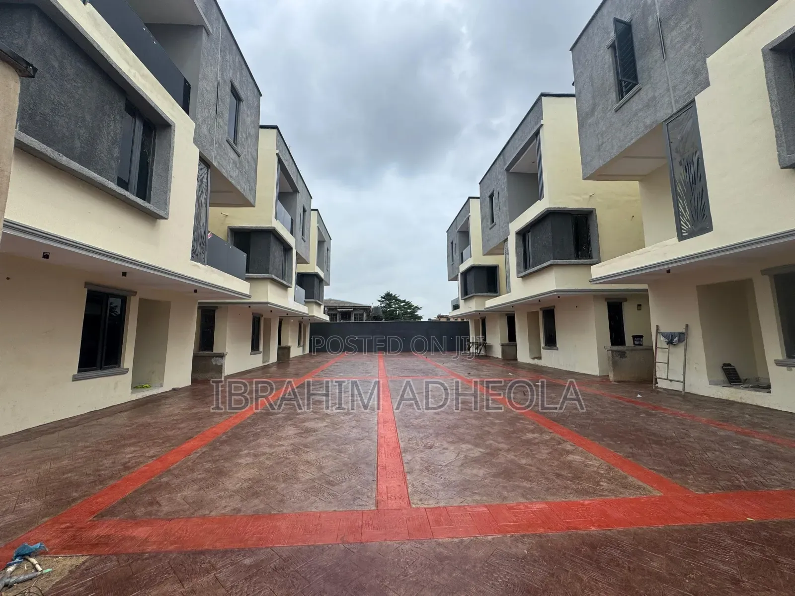 4bdrm Duplex in Ogba for sale in Ifako-Ogba