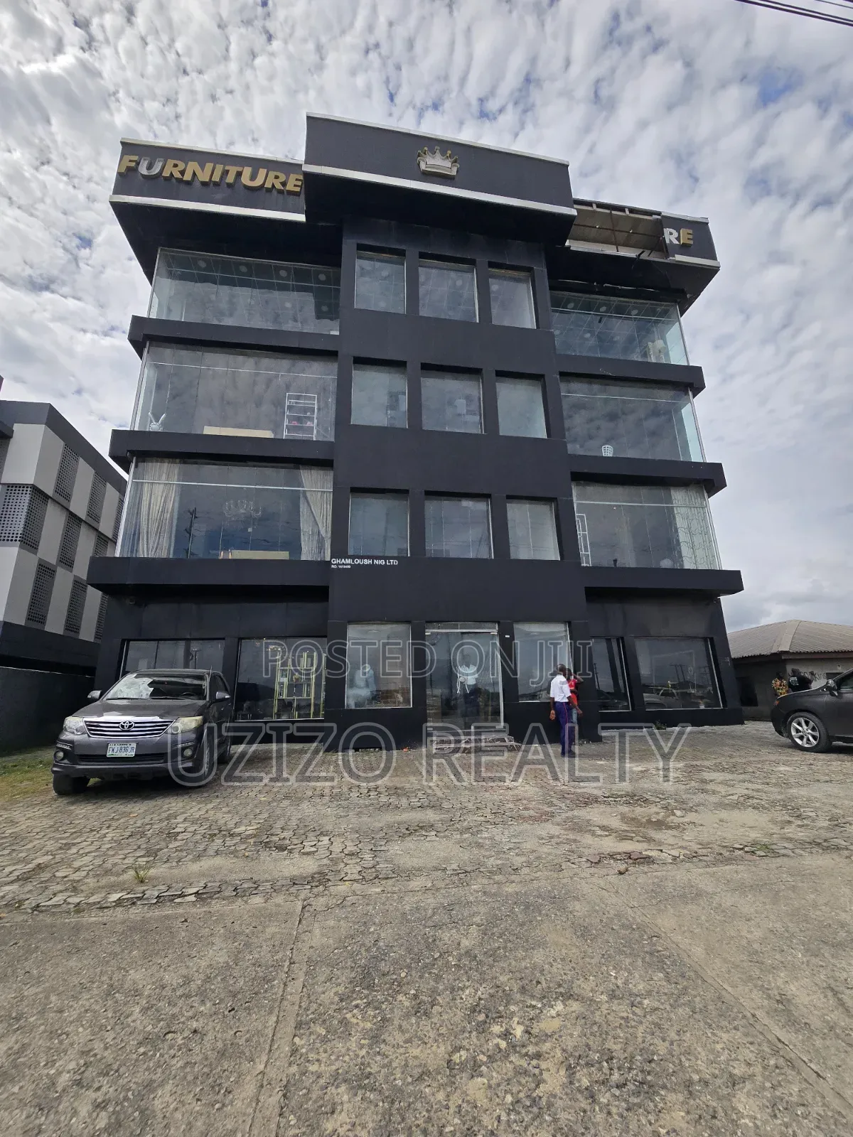 3 Floors Office Space in Ajiwe
