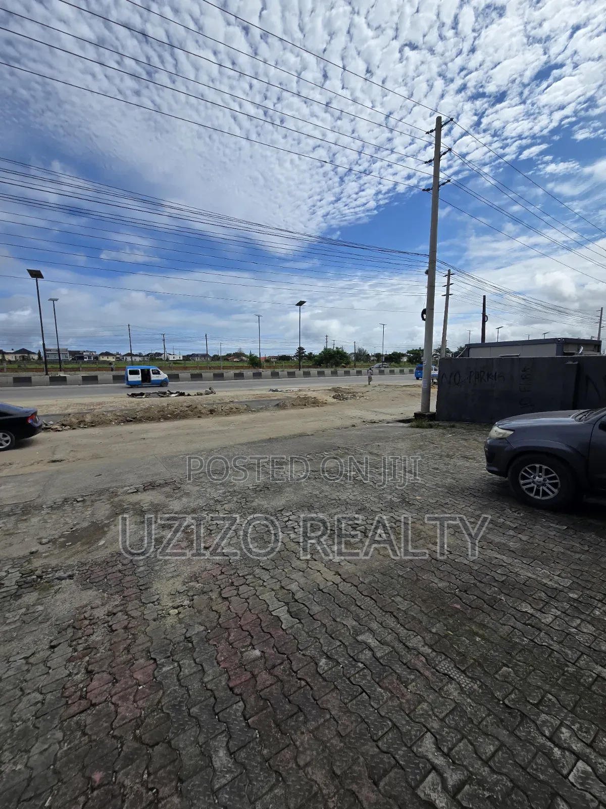 3 Floors Office Space in Ajiwe