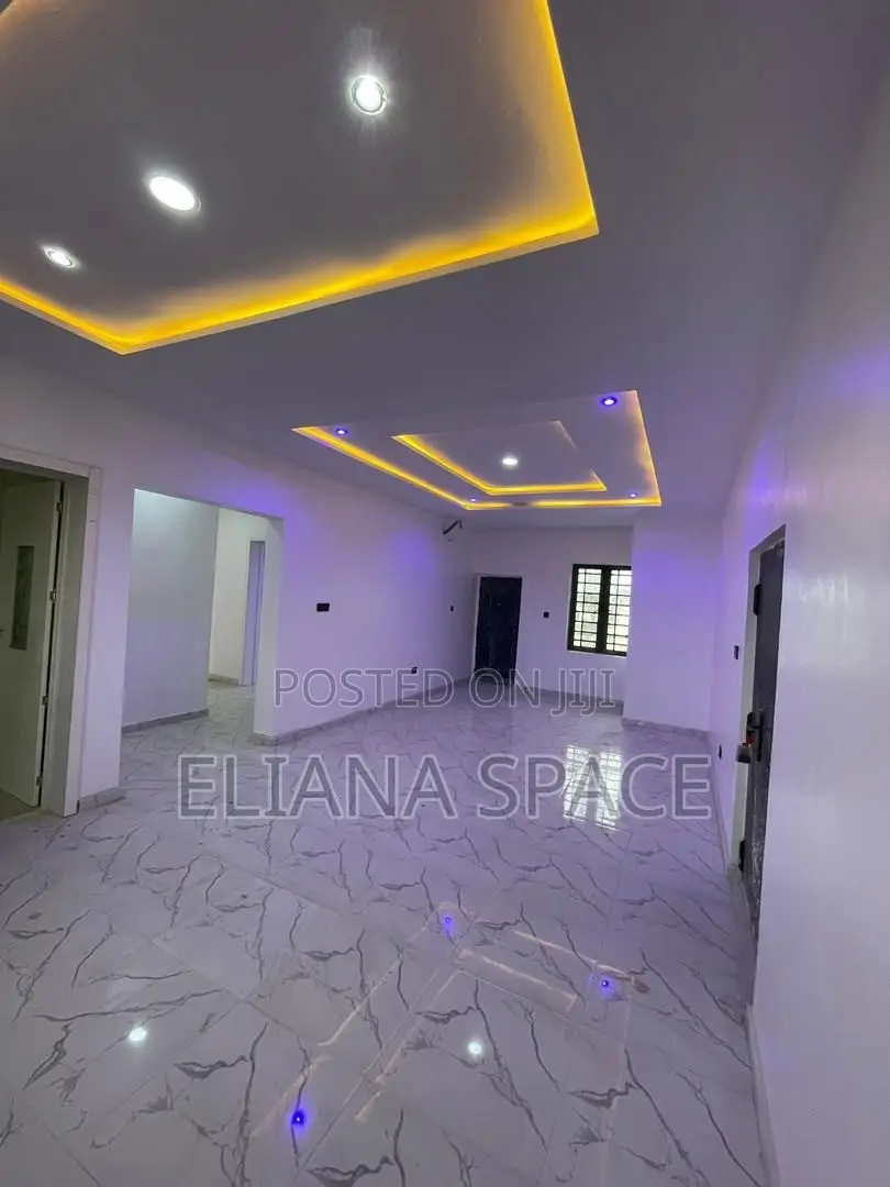 3bdrm Apartment in Allen Avenue, Ikeja for sale in Ikeja
