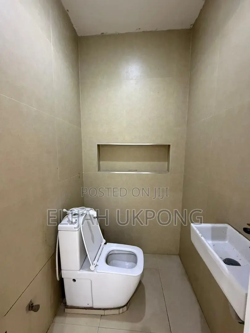 50 SQM Shop/Commercial Space in Lekki Phase 1