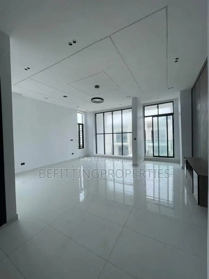 4bdrm Duplex in Lekki for sale in Lekki
