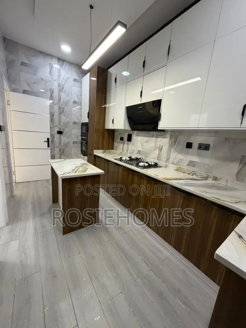4bdrm Duplex in Sangotedo for rent in Sangotedo