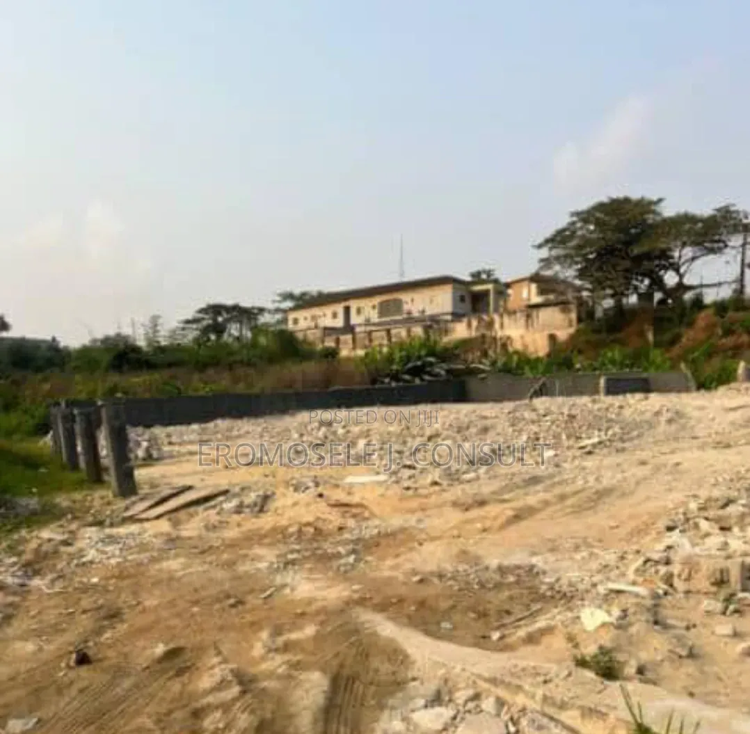 800 SQM Dry Plot Magodo Brook in GRA Phase 2 Shangisha
