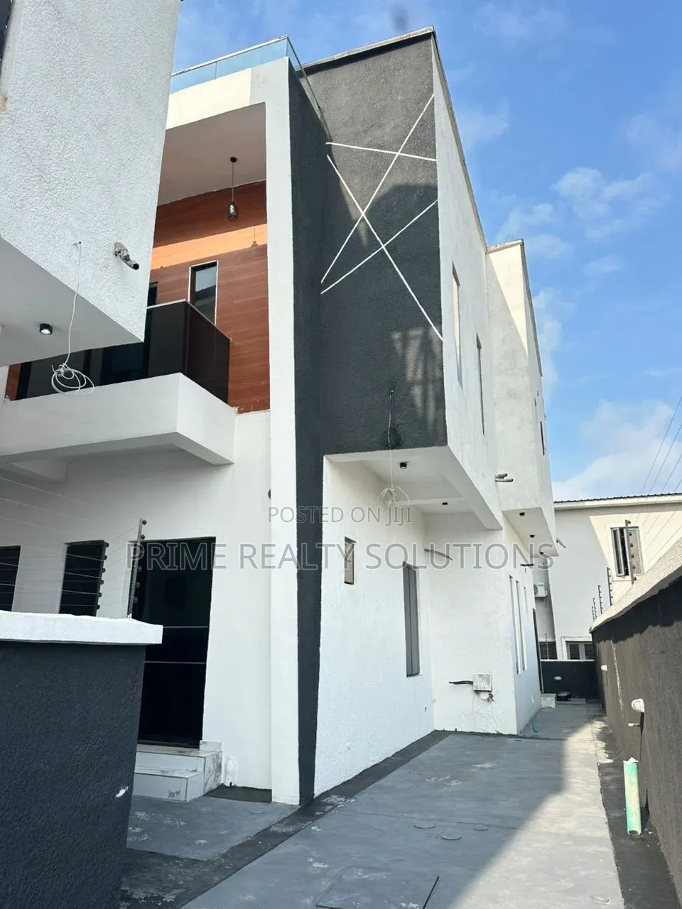 Furnished 4bdrm Duplex in Lekki Phase 1 for sale in Lekki Phase 1