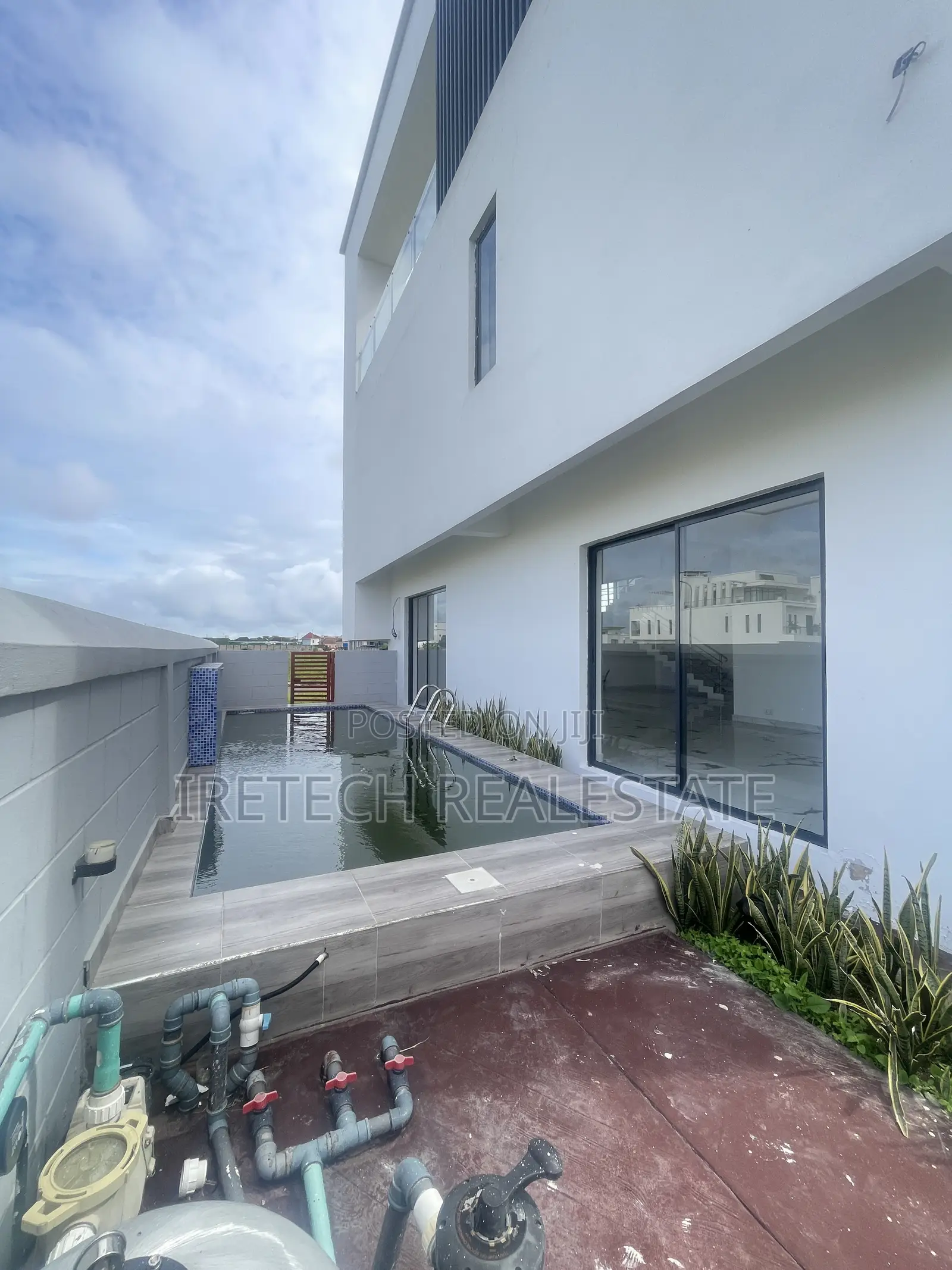 4bdrm Duplex in Vgc Environment, Ikota for sale in Ikota