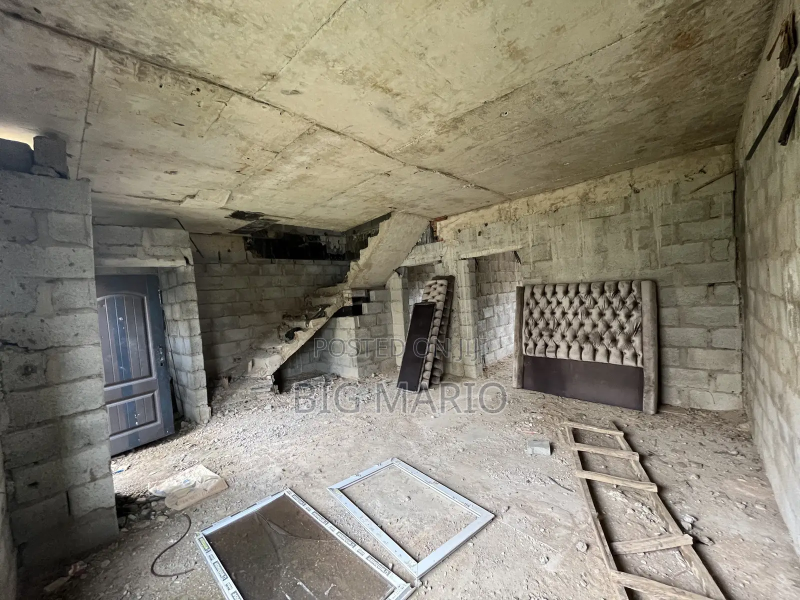 4bdrm Duplex in Brains And Hammers, Life Camp for sale in Life Camp