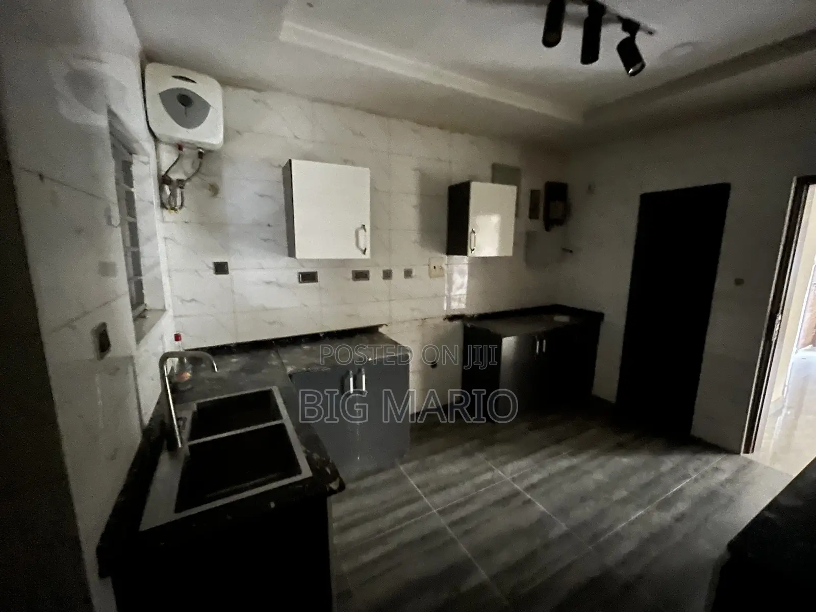 4bdrm Duplex in Brains And Hammers, Life Camp for sale in Life Camp