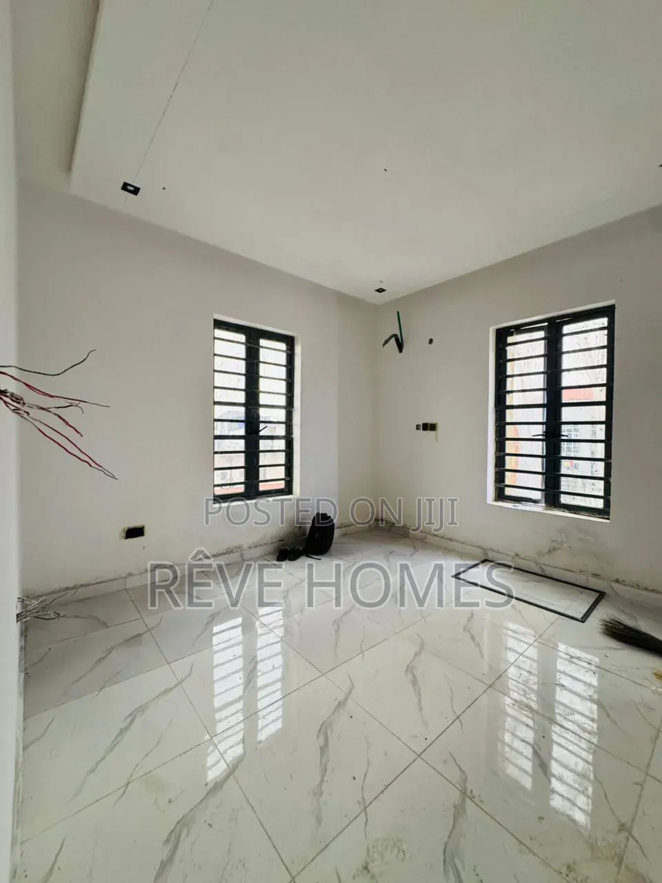 3bdrm Block of Flats in Shomolu / Shomolu for sale in Shomolu / Shomolu