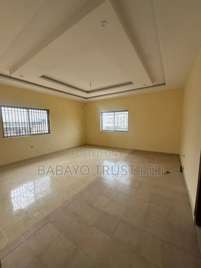 2bdrm Apartment in Igbo-efon for rent in Igbo-efon