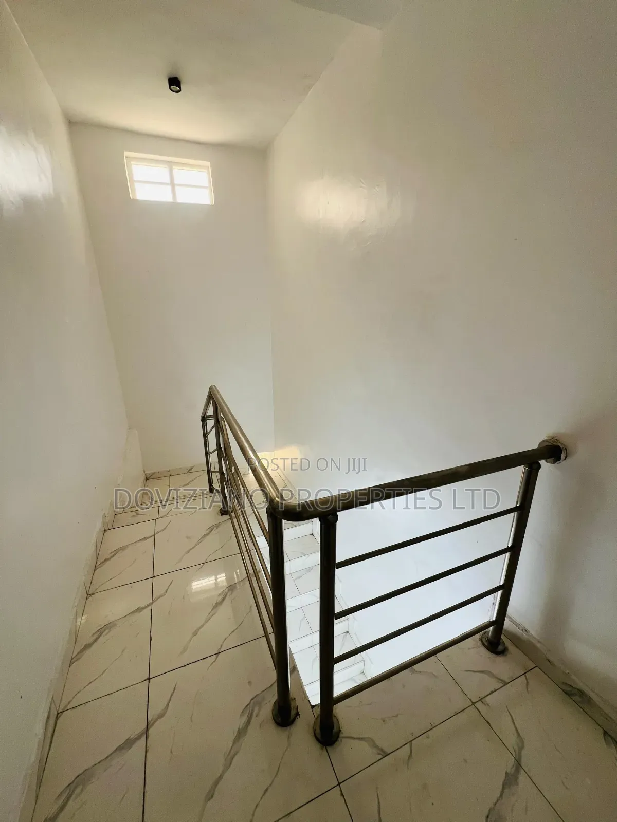 4bdrm Duplex in Ikota for rent in Ikota