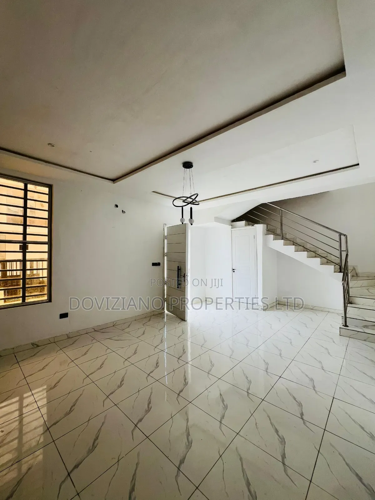 4bdrm Duplex in Ikota for rent in Ikota